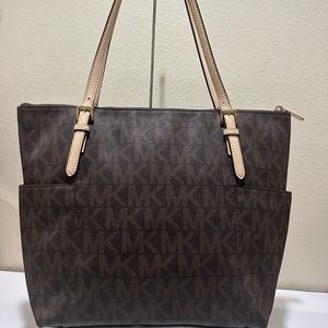 Michael Kors Tote Monogram Medium Size Brown